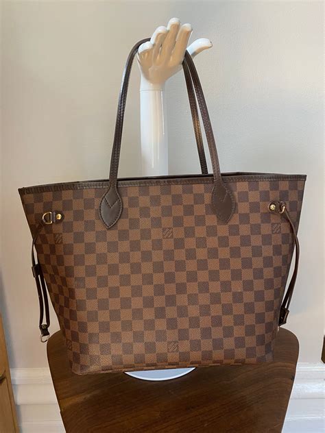 authenticate louis vuitton neverfull.